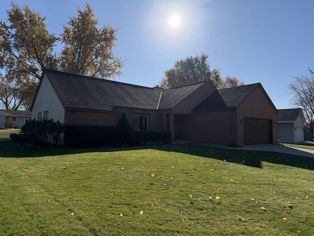 1522 N Francis STREET, Port Washington, WI 53074