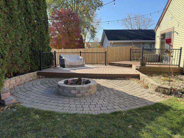 1522 N Francis STREET, Port Washington, WI 53074