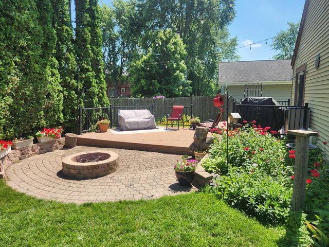 1522 N Francis STREET, Port Washington, WI 53074