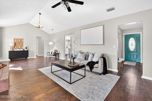5289 RAINEY Avenue N, Orange Park, FL 32065