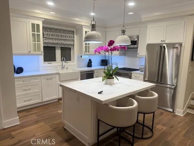 512 Jasmine Avenue, Corona Del Mar, CA 92625