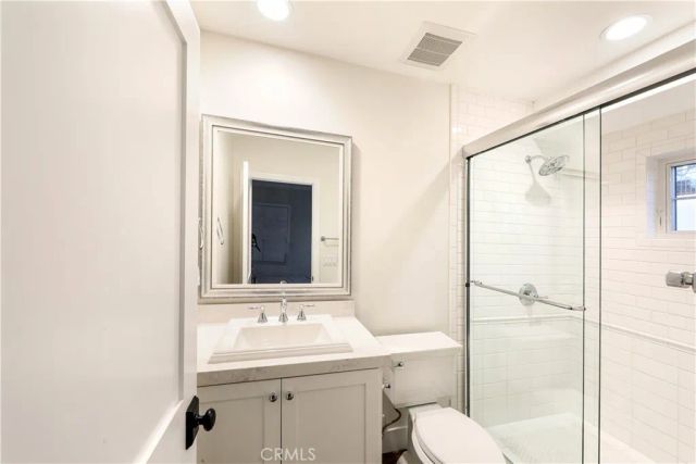 512 Jasmine Avenue, Corona Del Mar, CA 92625