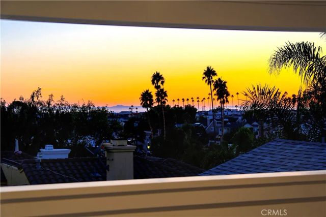 512 Jasmine Avenue, Corona Del Mar, CA 92625