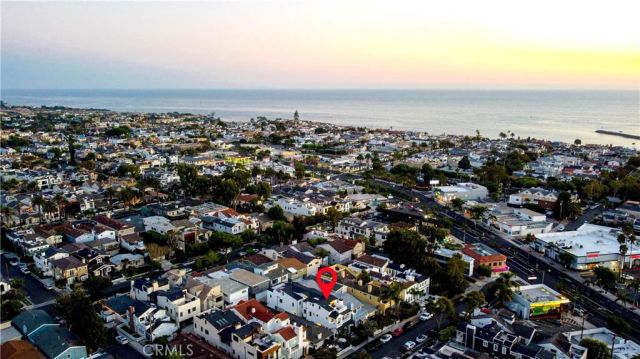 512 Jasmine Avenue, Corona Del Mar, CA 92625