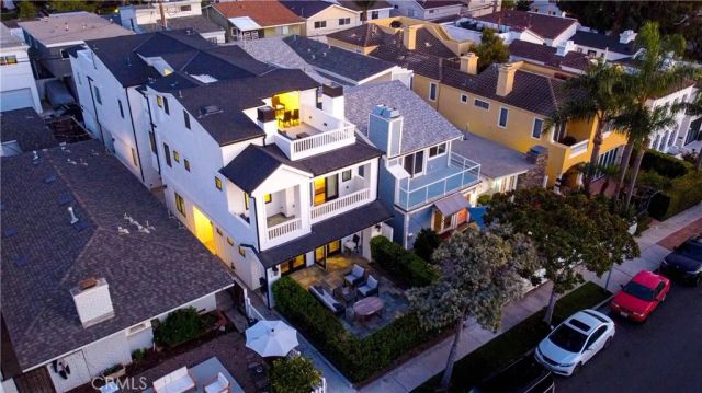 512 Jasmine Avenue, Corona Del Mar, CA 92625
