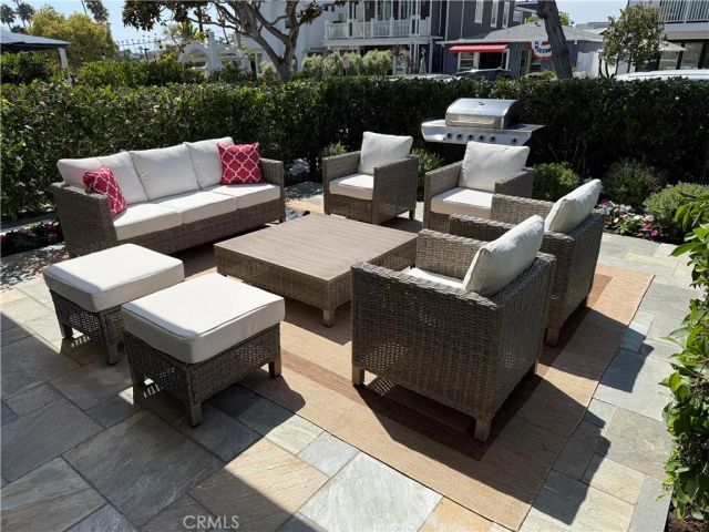 512 Jasmine Avenue, Corona Del Mar, CA 92625