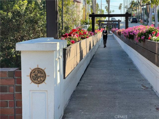 512 Jasmine Avenue, Corona Del Mar, CA 92625