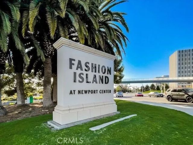 512 Jasmine Avenue, Corona Del Mar, CA 92625