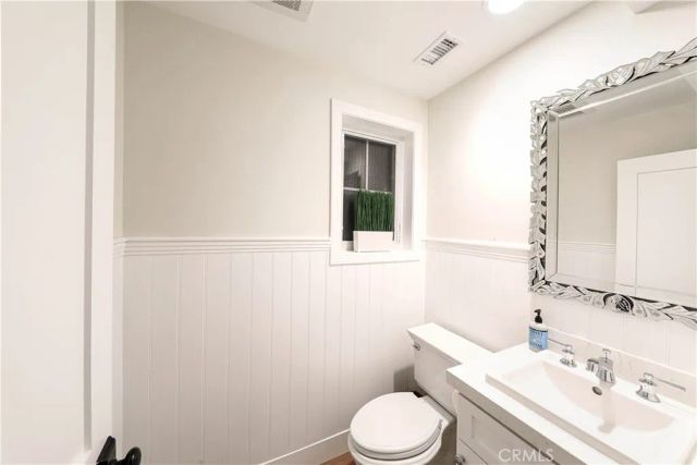 512 Jasmine Avenue, Corona Del Mar, CA 92625