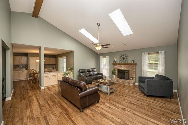 73 Gillette Field Close, St Charles, MO 63304