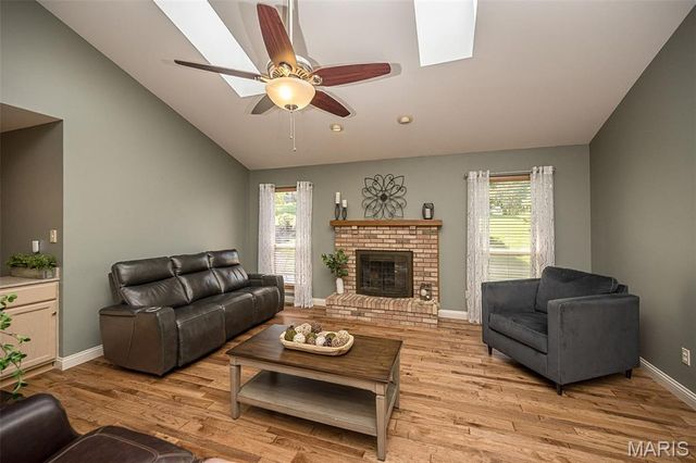 73 Gillette Field Close, St Charles, MO 63304
