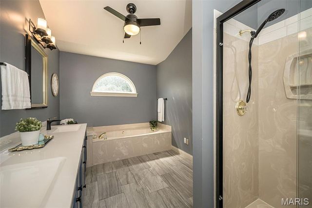 73 Gillette Field Close, St Charles, MO 63304