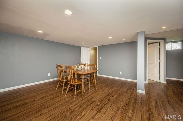73 Gillette Field Close, St Charles, MO 63304