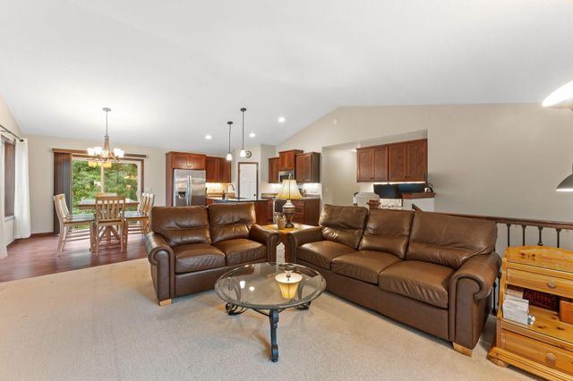 21215 Old Lake George Boulevard NW, Oak Grove, MN 55303