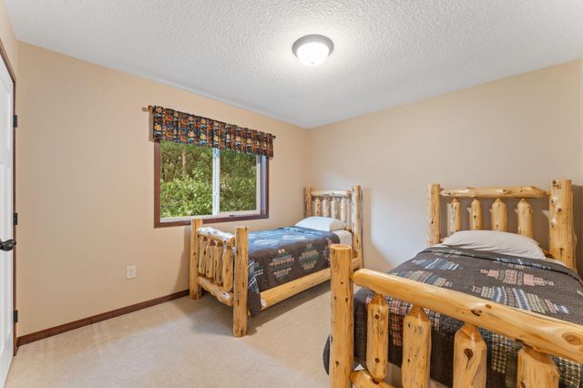 21215 Old Lake George Boulevard NW, Oak Grove, MN 55303