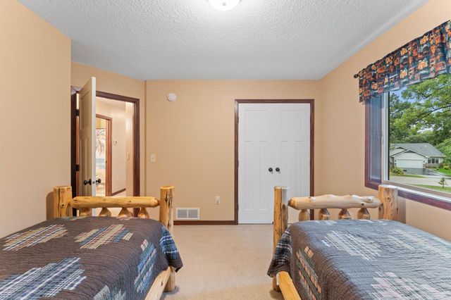 21215 Old Lake George Boulevard NW, Oak Grove, MN 55303