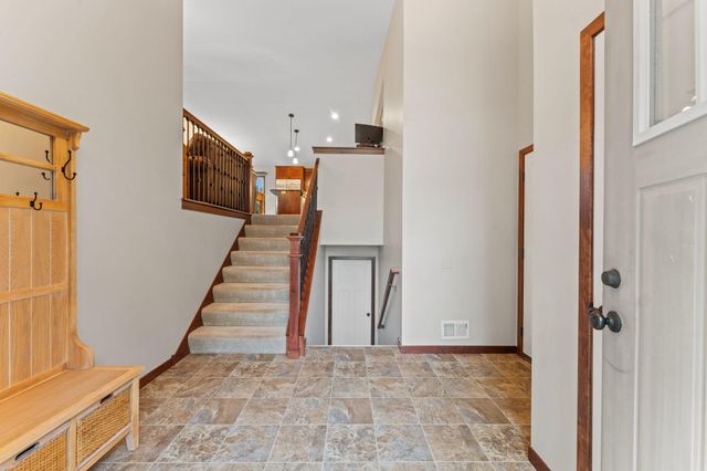 21215 Old Lake George Boulevard NW, Oak Grove, MN 55303