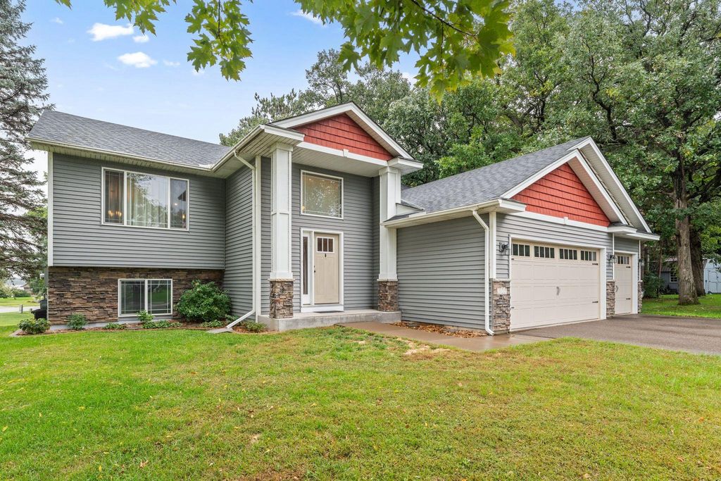 21215 Old Lake George Boulevard NW, Oak Grove, MN 55303 — exterior