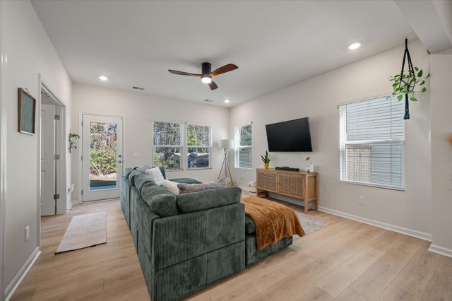 181 Surfbird Road, Summerville, SC 29486