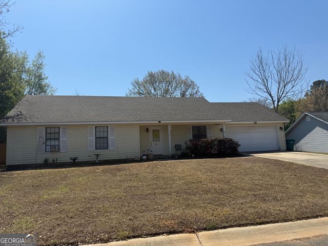 214 Eric Drive, Bonaire, GA 31005