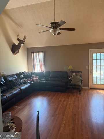 214 Eric Drive, Bonaire, GA 31005