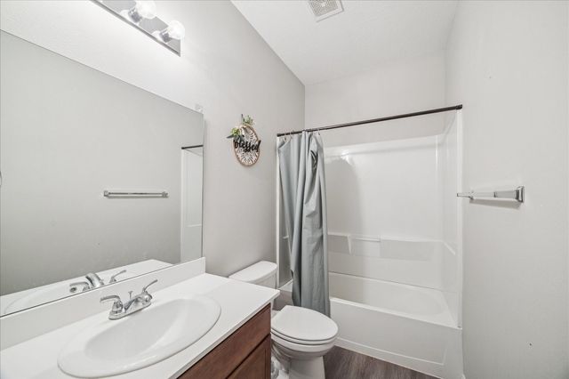 407 Road 5102 L, Cleveland, TX 77327