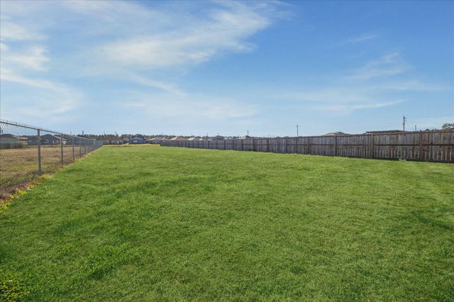 407 Road 5102 L, Cleveland, TX 77327