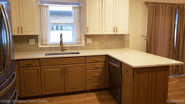 635 Cumberland Street, Mount Clemens, MI 48043