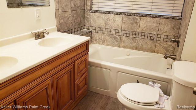 635 Cumberland Street, Mount Clemens, MI 48043