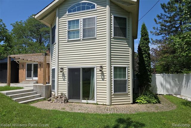 635 Cumberland Street, Mount Clemens, MI 48043