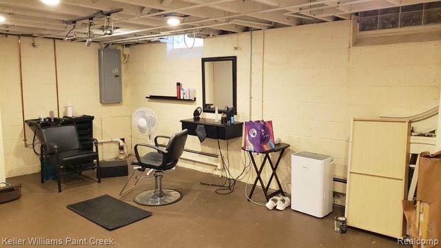 635 Cumberland Street, Mount Clemens, MI 48043