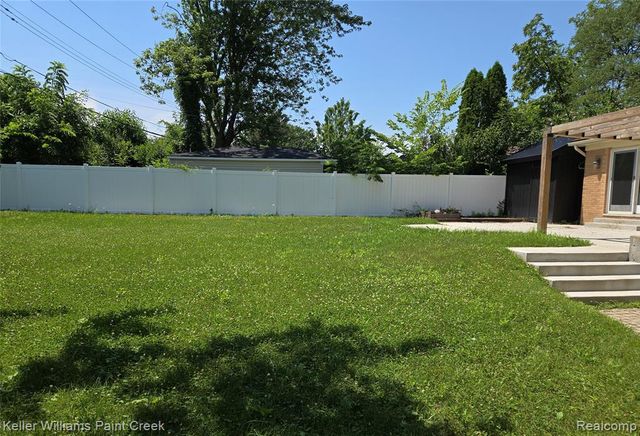 635 Cumberland Street, Mount Clemens, MI 48043