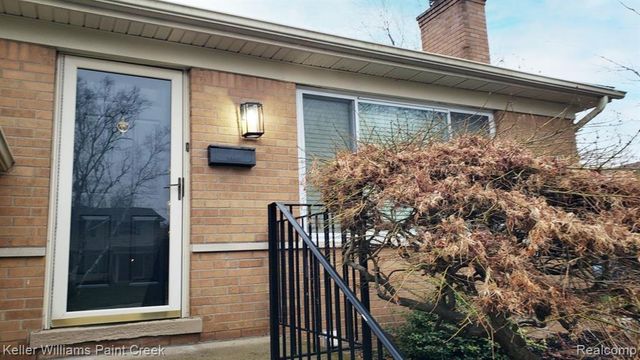 635 Cumberland Street, Mount Clemens, MI 48043
