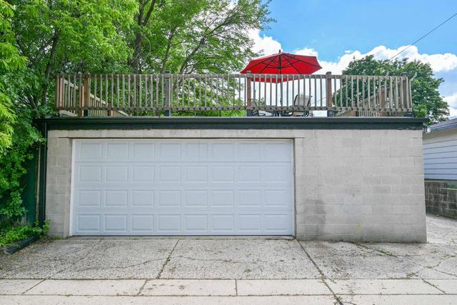 4551 S 50th STREET, Greenfield, WI 53220
