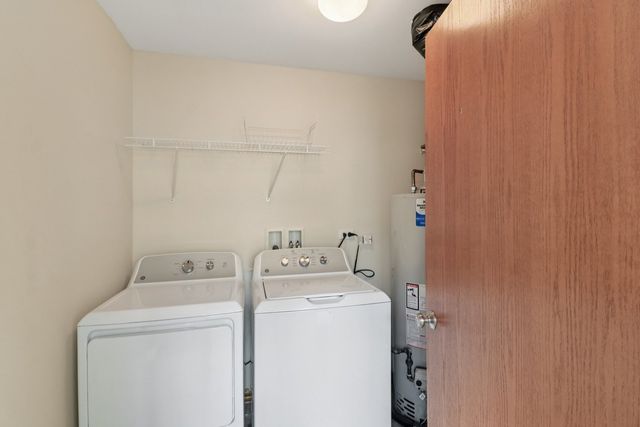 1475 W Sedgewood Court, Round Lake, IL 60073