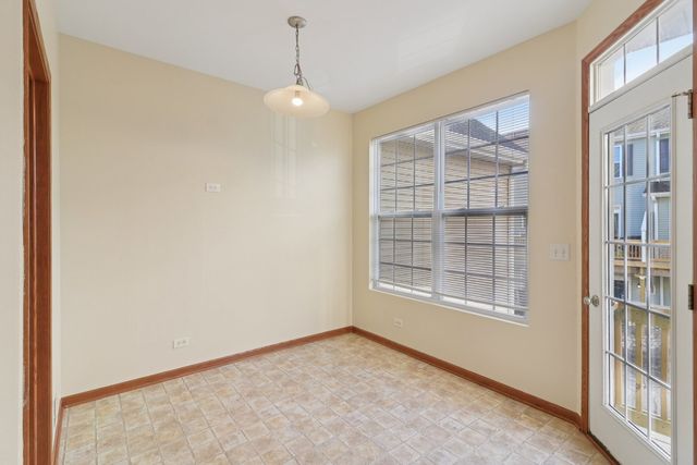 1475 W Sedgewood Court, Round Lake, IL 60073