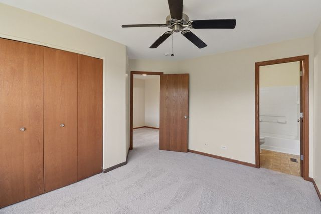 1475 W Sedgewood Court, Round Lake, IL 60073