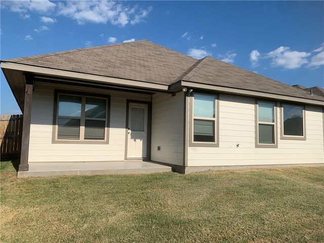 108 Dove Landing Court, Navasota, TX 77868