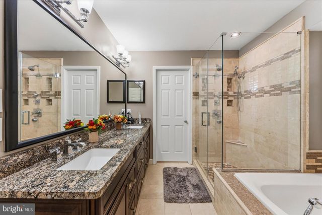 4921 FRISHMAN CT, Woodbridge, VA 22193