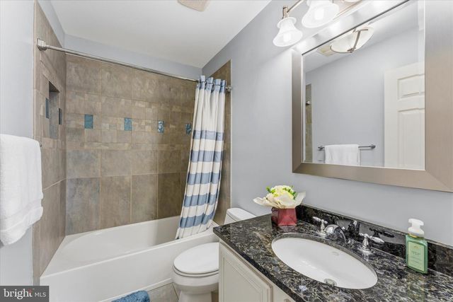 4921 FRISHMAN CT, Woodbridge, VA 22193