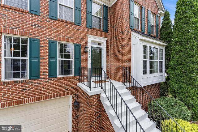 4921 FRISHMAN CT, Woodbridge, VA 22193