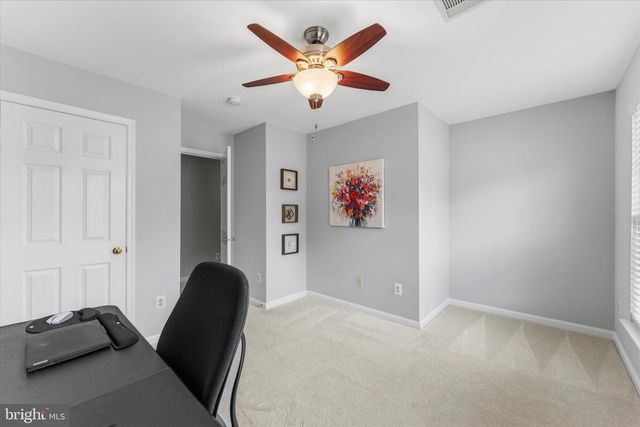 4921 FRISHMAN CT, Woodbridge, VA 22193