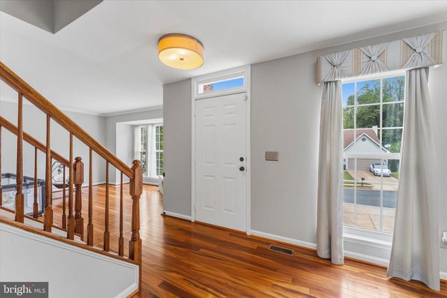 4921 FRISHMAN CT, Woodbridge, VA 22193
