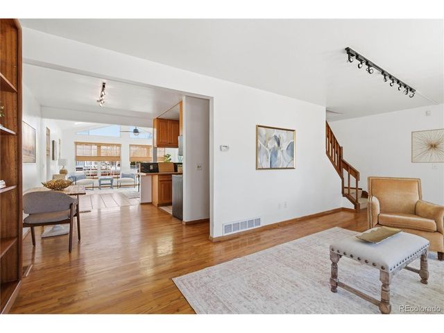 64 Macon St, Aurora, CO 80010