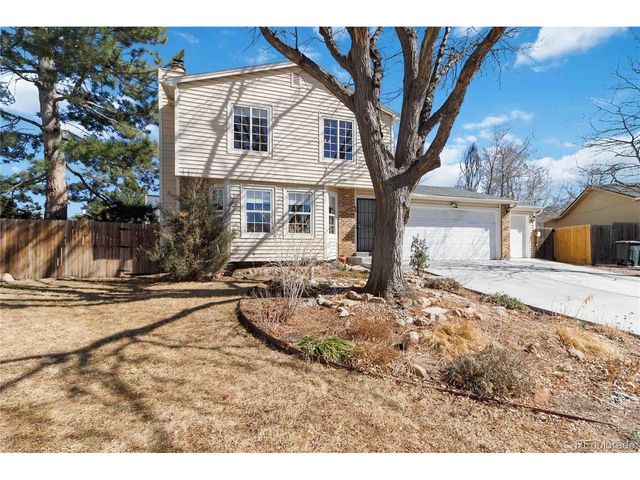 64 Macon St, Aurora, CO 80010