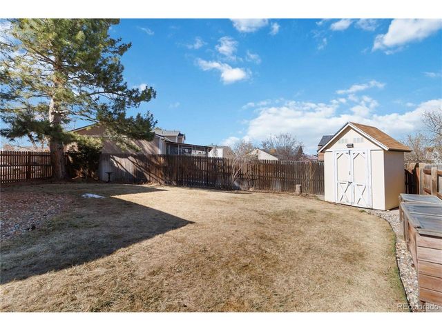 64 Macon St, Aurora, CO 80010