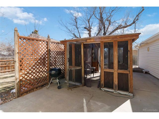 64 Macon St, Aurora, CO 80010