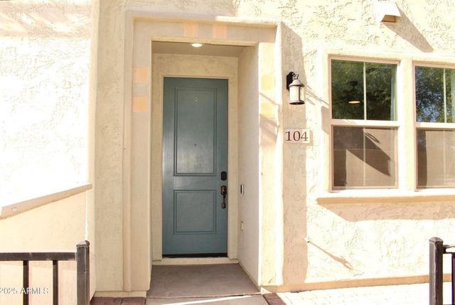 2625 S Peppertree Drive Unit 104, Gilbert, AZ 85295