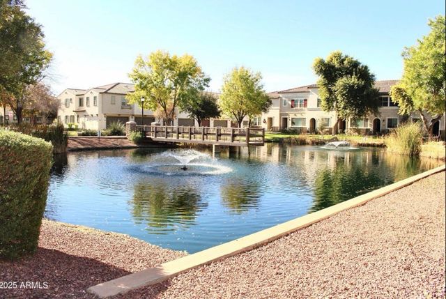 2625 S Peppertree Drive Unit 104, Gilbert, AZ 85295