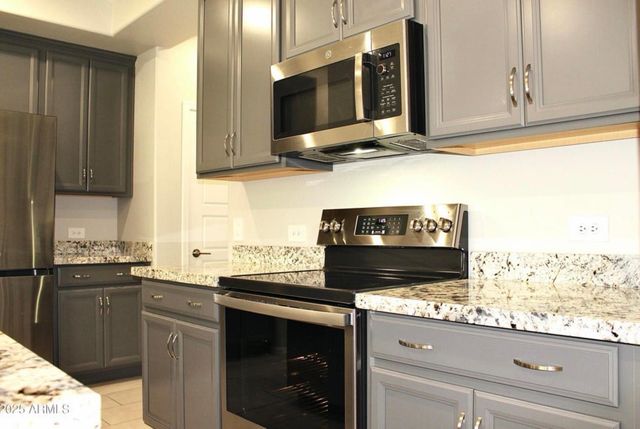 2625 S Peppertree Drive Unit 104, Gilbert, AZ 85295
